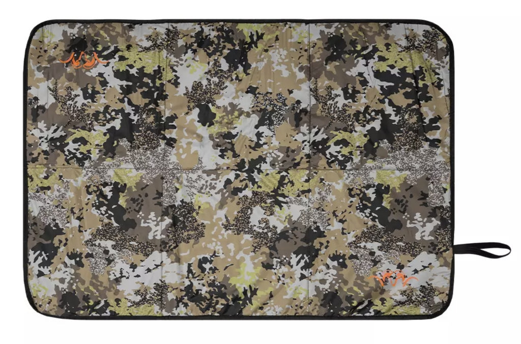 Blaser ドッグ マット HunTec カモ / Dog Blanket HunTec CAMO